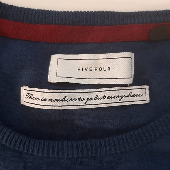 Five Four blue Pullover Sweater Size L Timeless Wardrobe   Soft and Comfortable - Picture 2 of 7